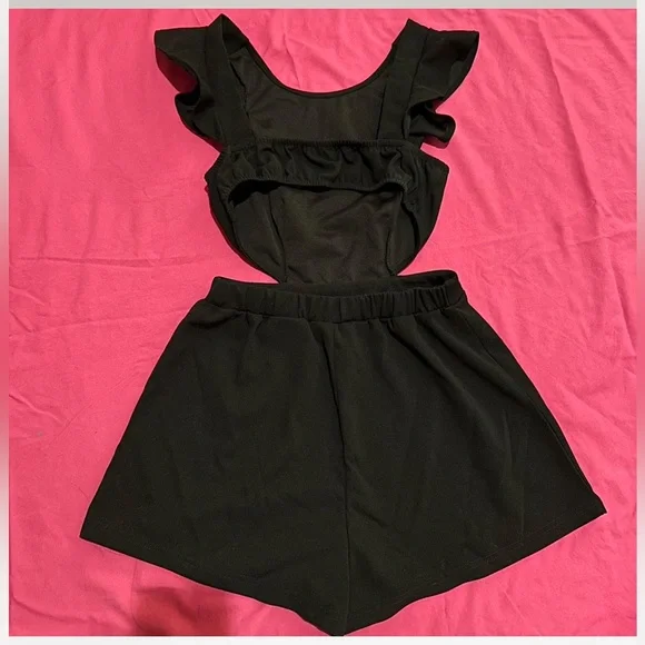 Black Romper Small Petite Shein Cut Outs Open Back Ruffle Sleeve Jumpsuit Shorts - Picture 4 of 5
